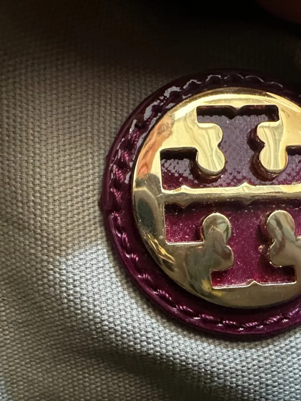 ✨Tory Burch Wine Burgundy Structured Satchel Tote w/ Mirror & Gold Fee - Picture 3 of 12